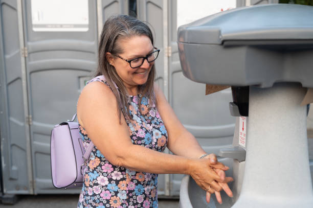 Best Best portable toilet rental  in Eaton Rapids, MI