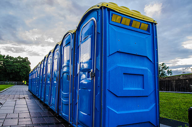 Porta potty delivery and setup in Eaton Rapids, MI